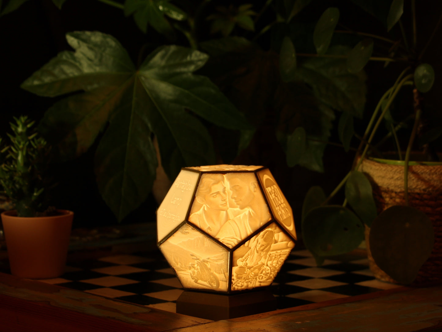 Pentaglow: Personalisierte Lithophanie-Lampe